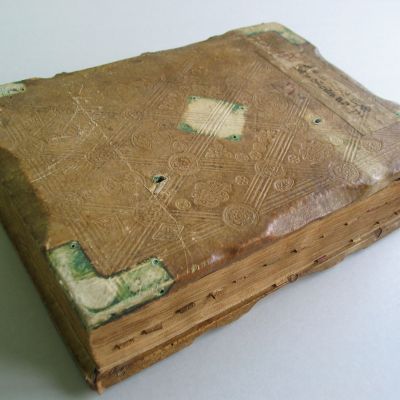 Buchbinderei-Schaeffler-Biblia aurea_vor (1)