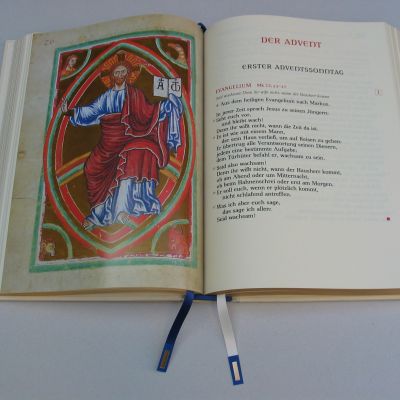 Buchbinderei-Schaeffler-Binden-evangeliar-1