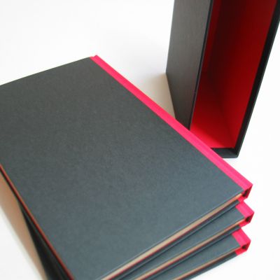 Buchbinderei-Schaeffler-Binden-trilogie-im-schuber-1