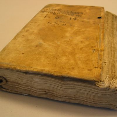 Buchbinderei-Schaeffler-Protokollband_vor (1)